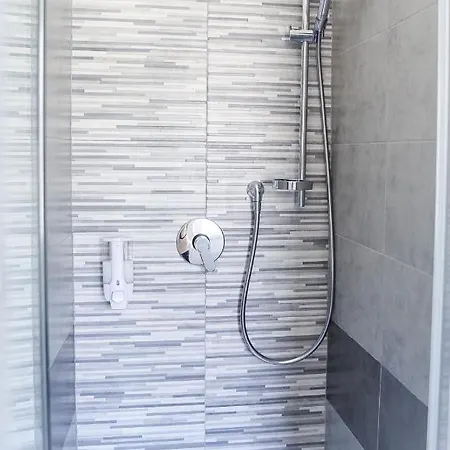 Parco M. Claro Matrimoniale Con Bagno Privato. بيت ضيافة *