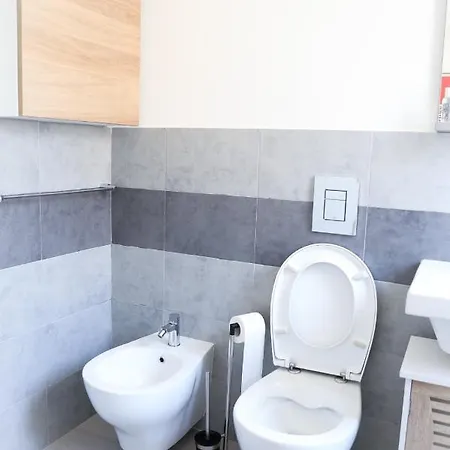 Parco M. Claro Matrimoniale Con Bagno Privato. كالياري